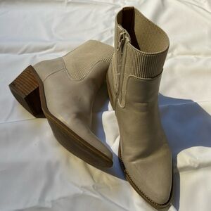 Ivory Dolce Vita booties